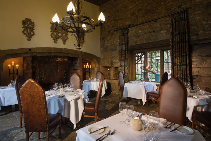 Fawsley-Hall-Cedar-Restaurant